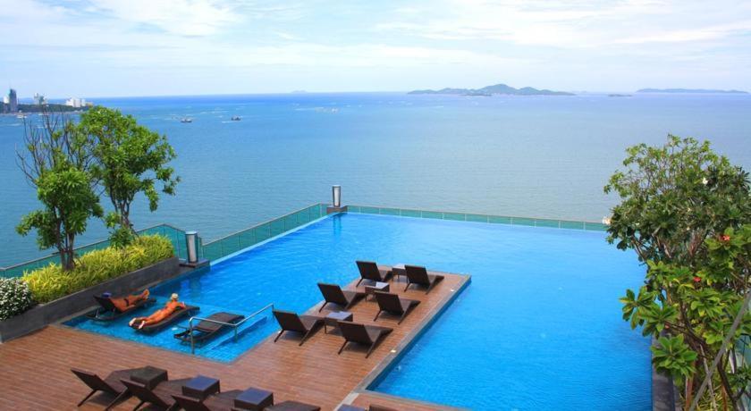 Stunning Sea View Condo On The Beach - Monthly Stay Pattaja Kültér fotó
