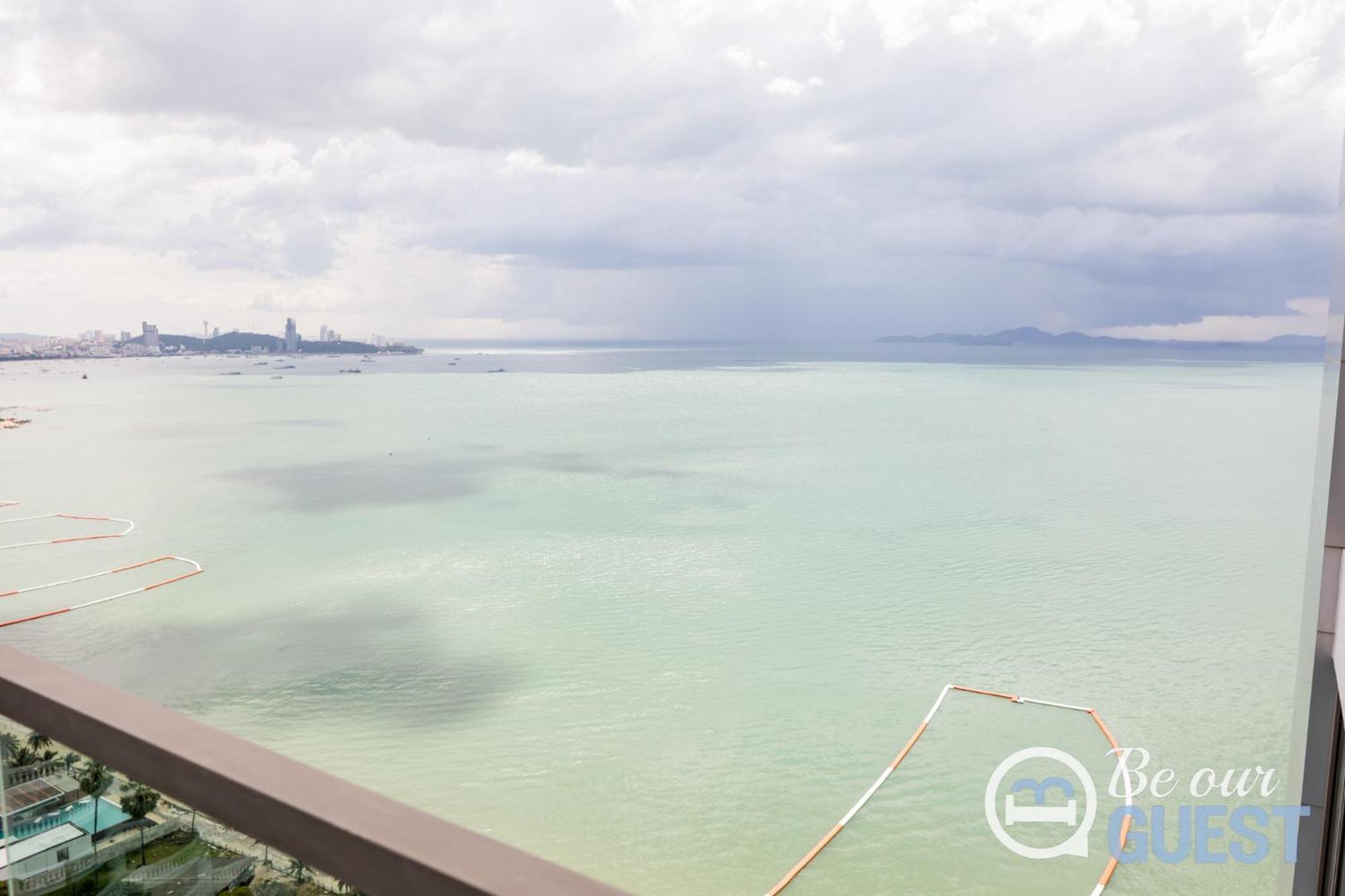 Stunning Sea View Condo On The Beach - Monthly Stay Pattaja Kültér fotó