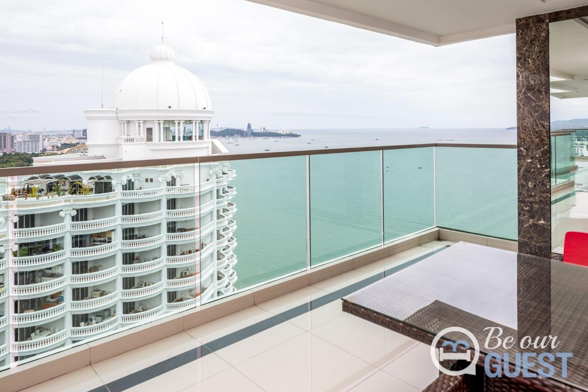 Stunning Sea View Condo On The Beach - Monthly Stay Pattaja Kültér fotó